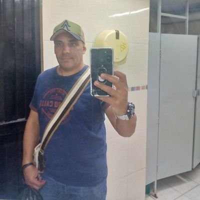 monteroeric427's profile picture. 