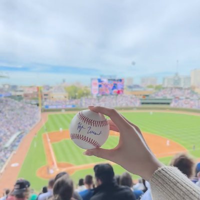 Luna83620558's profile picture. 🇺🇸 
Not involved in politics.
✨ Simple life, big dreams | Food + Travel + Growth 💪 |🚫 PORN| Stay classy, stay true 🌙