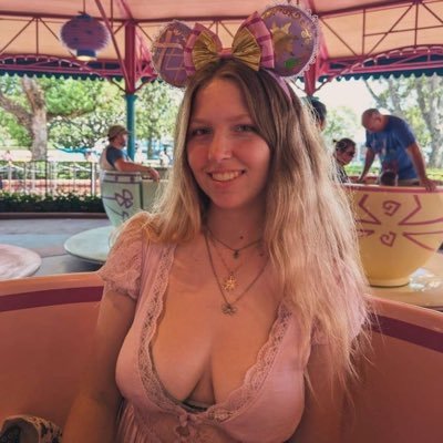 LanaPeters93030's profile picture. student nurse