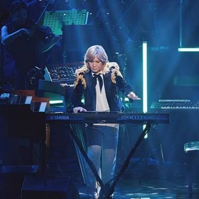 4XbiH192gs69409's profile picture. TMNETWORK大好き💕(テツ推し)
2021年くらいからTMを推しています