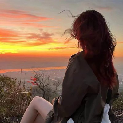 lyric_5rrh's profile picture. Breaking limits 💥; tasting freedom 🕊️