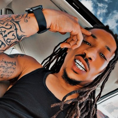 00_ducesayy's profile picture. 