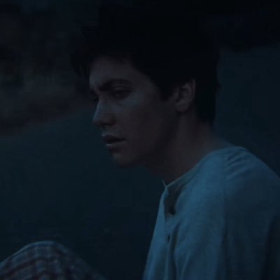 Hey I’m Chris avenue (16) and uh I also be loving flowers like a lot-