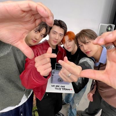 Cintaku habis di @weareoneexo