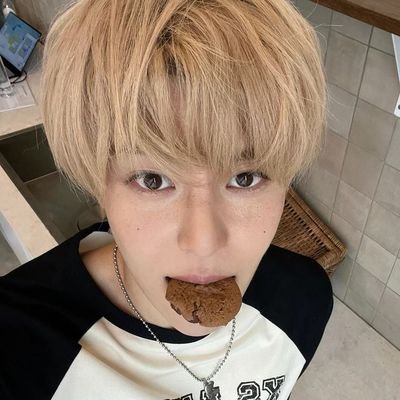 ryojisamaz's profile picture. wts ph sion ryo lurker