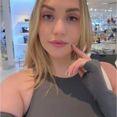 mao2049527's profile picture. 