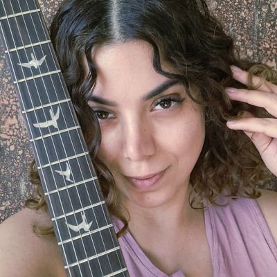anahidddddddd's profile picture. ایرانی گیتارنواز رویاپرداز، درخت‌تبار، سنگ‌تبار، فرامردم