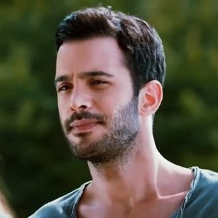 theomeriplikcci's profile picture. “bir tek senin yanında tamamım”