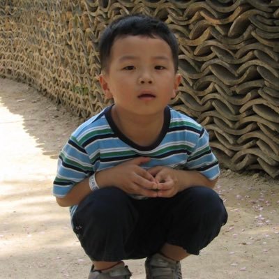 hyun_01_123's profile picture. 