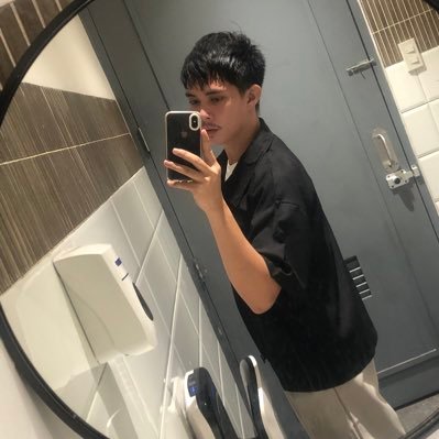 jogs_mallari's profile picture. MMIV