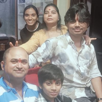 తెలంగాణ స్టేట్ హోంగార్డ్స్  ప్రెసిడెంట్,
శ్రీ రామకృష్ణ వేణి సేవా సొసైటీ ప్రెసిడెంట్,
తెలంగాణ నాయీ బ్రాహ్మణ మీడియా ప్రతినిధి,TCFఅధికార ప్రతినిది