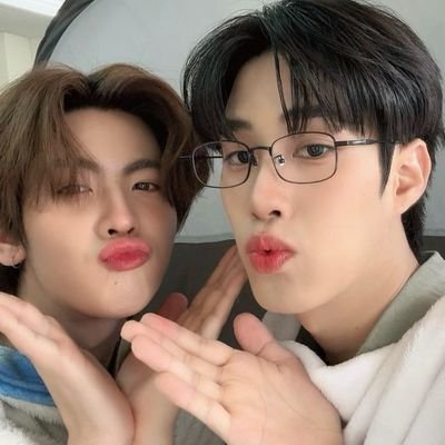 prit58522119746's profile picture. พี่ต๊อกยัยเเป๋วดิวะมาติดตามกันเยอะๆ(มือใหม่หัดเล่นเทรน)