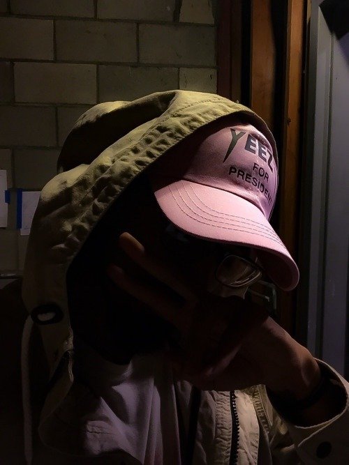 pai_ratchadet's profile picture. You think I'd be five miles closer to Heaven