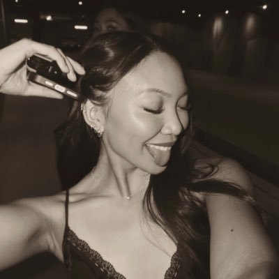 jacquelinicole's profile picture. 