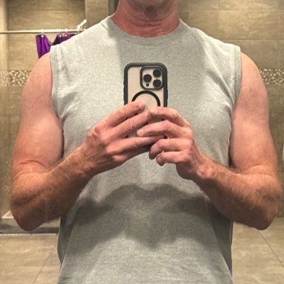 dcsailor65's profile picture. 