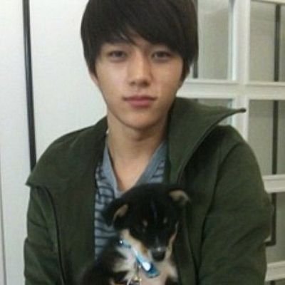 Wisdms_fjd's profile picture. 불광동 하연이네.
우리쪽 바닥에 잔뼈 굵은 아이였고
소식 끊긴지 2년이 지났나?
이건 그 3년 전 사진이구요. 
잘 지내나 모르겠군요. 그래도 이렇게라도 보니 반갑네요