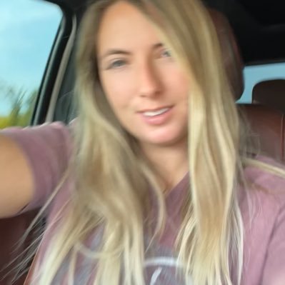 asshpeters's profile picture. pretty blonde country  🤠