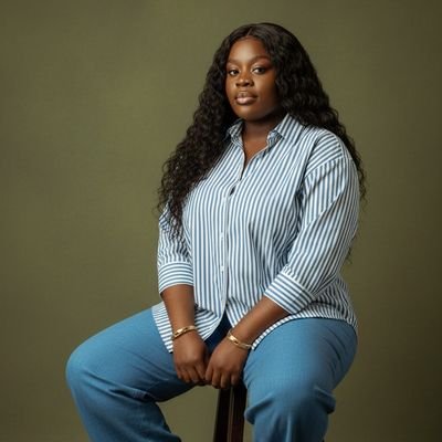 Luwanimilo's profile picture. creative copywriter | photographer| poet| I turn visuals and words into scroll stoppers| Designer.
psalm 46vs5.