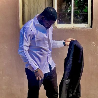 ope_wahzar's profile picture. FORMLESSNESS!
I just wanna succeed.