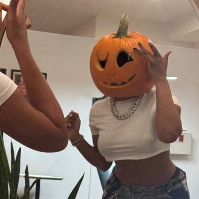 cwyshunsui's profile picture. not a tokki if u are a tokki dni just an intense newji listener