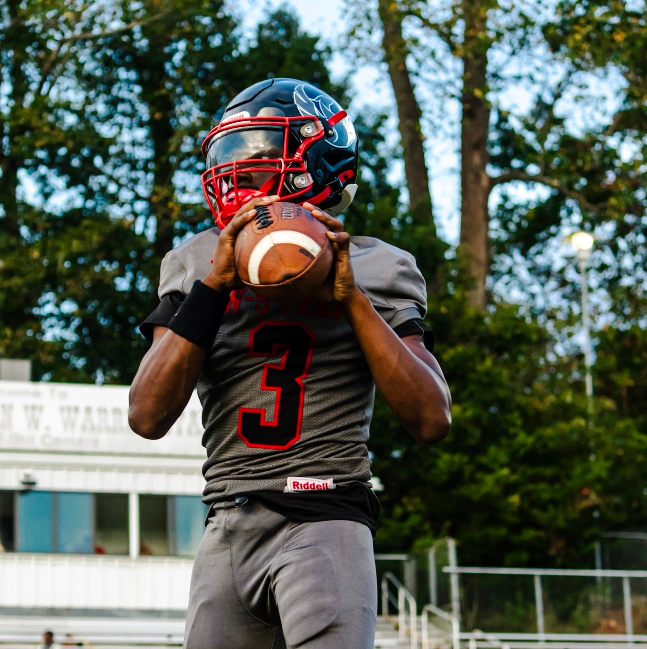 footballmari3's profile picture. High school freshman #Class of 2029 🏫 | God first ✝️ -Proverbs 3-5:6 | Family ❤️ | Education 📚 | Sports 🏀🏈⚽ | Page managed by Mom