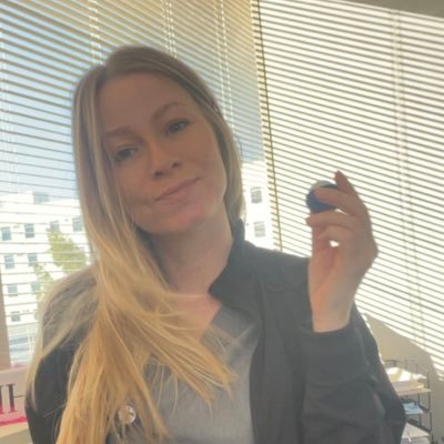 thetiniestroot's profile picture. https://t.co/6tpWRwUu7t