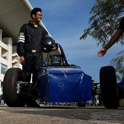 yashasvisays's profile picture. 