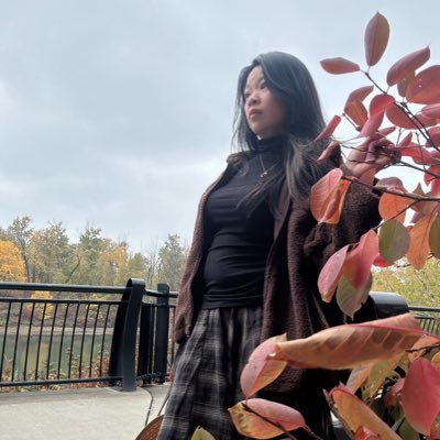 Moonvo18's profile picture. It's moon 🌝, I’m a singer.