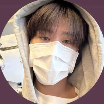 _niniw2011's profile picture. 