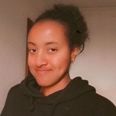ElleniMisg71014's profile picture. 