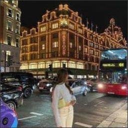 floresgome28105's profile picture. 