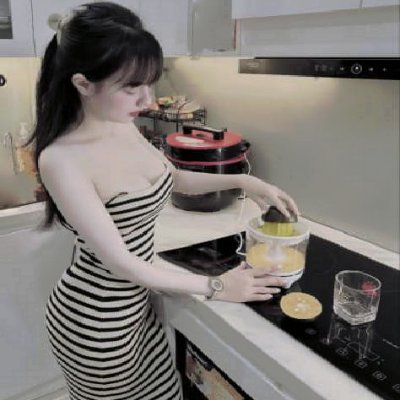 BriggsCris2813's profile picture. 