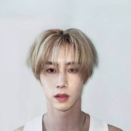 b_min31413's profile picture. ลัทธิมาร์คต้วน 💚