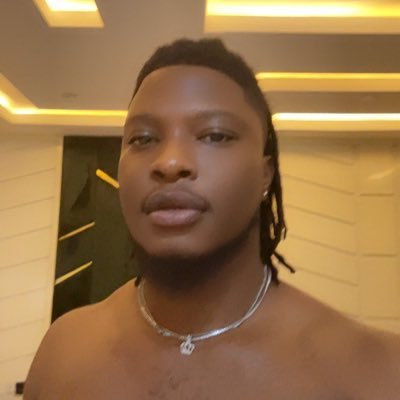 Highest_Breed's profile picture. Hustler||Art creator||Realest|| A die hard man utd Fan. stream this banger https://t.co/YkqExr5aK6