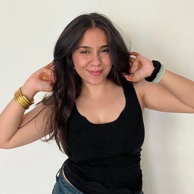 divyangnaaaaa's profile picture. PR Student @SCoRe