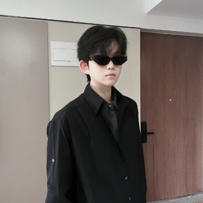 code061842's profile picture.