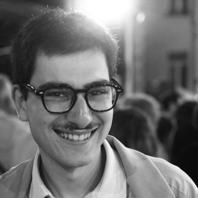 giglio_veeto's profile picture. avere un bel fisico è importante ma avere una bio di twitter importante è molto più importante