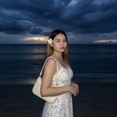 defnotmissaye's profile picture. ⓘ This user uses twitter like a diary.