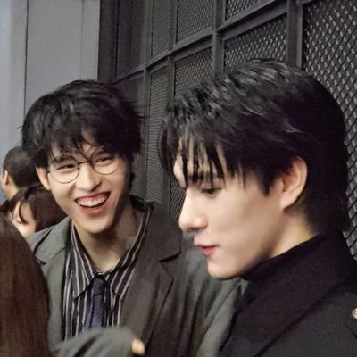 lovebeingtoxic's profile picture. #SKYNANI 🌸
#BTS💜