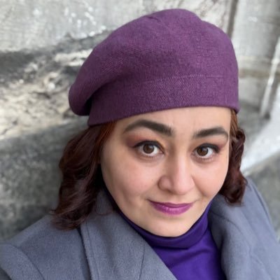 feuertropfen01's profile picture. Şahsına münhasır, Mühendis, Kedi annesi, Yazar Çizer Şarkı söyler, Kendi kendine konuşur..Kedilerle de konuşur..