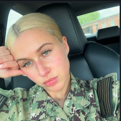 prettyCoontz's profile picture. Let BUILD