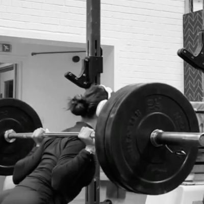 _uniqueii's profile picture. I lift, I heal, I steal hearts in between..