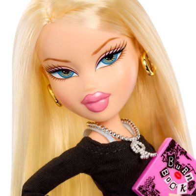 messyyandtired's profile picture. 