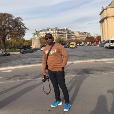 MikhuvaNtshani's profile picture. Engineer|Social Runner|Mamelodi Sundowns FC| Chelsea FC