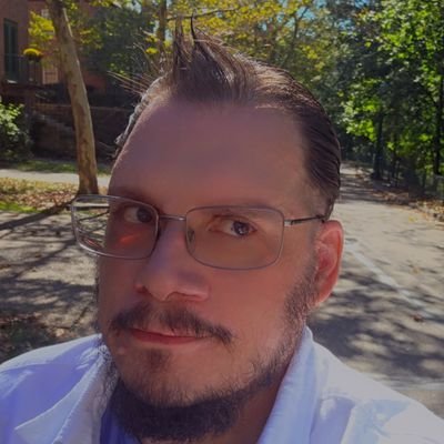 LukeB_CREATOR's profile picture. I make cool things. I share cool gifs. I like anthropomorphic penguins and have been known to enjoy a cinnamon raisin bagel from time to time.