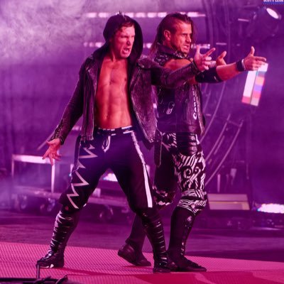 So1itaryPisc3s's profile picture. 20 ~ they/them ~ non binary lesbian ~ sambucky and mcmg enthusiast ~ misses the best friends dearly ~ action figure collector