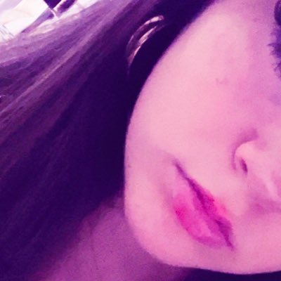 koralvvvh's profile picture. 18 | ౨ৎ | your wallet’s favourite place | faceless