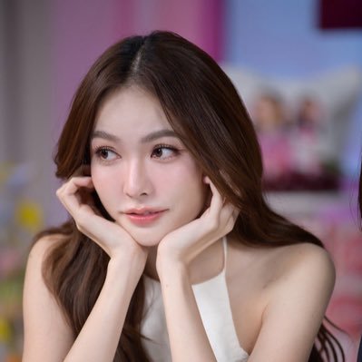SilentEnglot8's profile picture. a chill girl 🌻🐰 @itscharlotty // i'm just a girl in love with Charlotte Austin // nov24