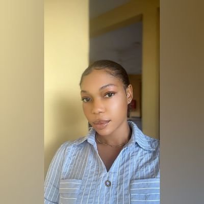 divine_nlems's profile picture. |graphics designer 🎨|Psalm 46:5| business developer👩‍🏫| Animator 👩‍💻|
ig: divine.nlems