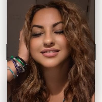 brenoyervi's profile picture. ❤ hay momentos en la vida que solo una sola vez suceden !!💋
disfruta y vive la vida hoy 😘